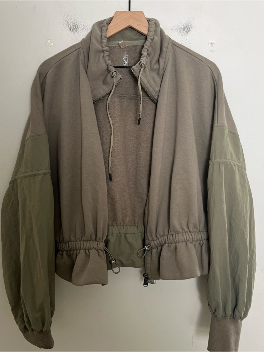 FREE PEOPLE- Movement From The Top Sweatshirt Olive Green Size M - Picture 6 of 8